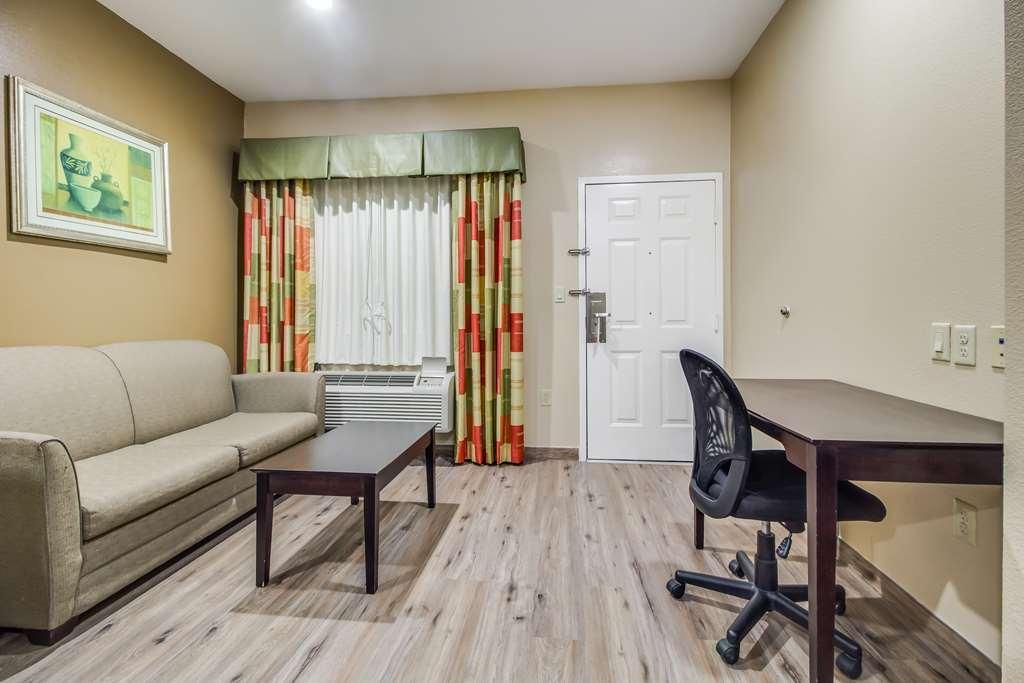 Americas Best Value Inn & Suites Tomball Quarto foto