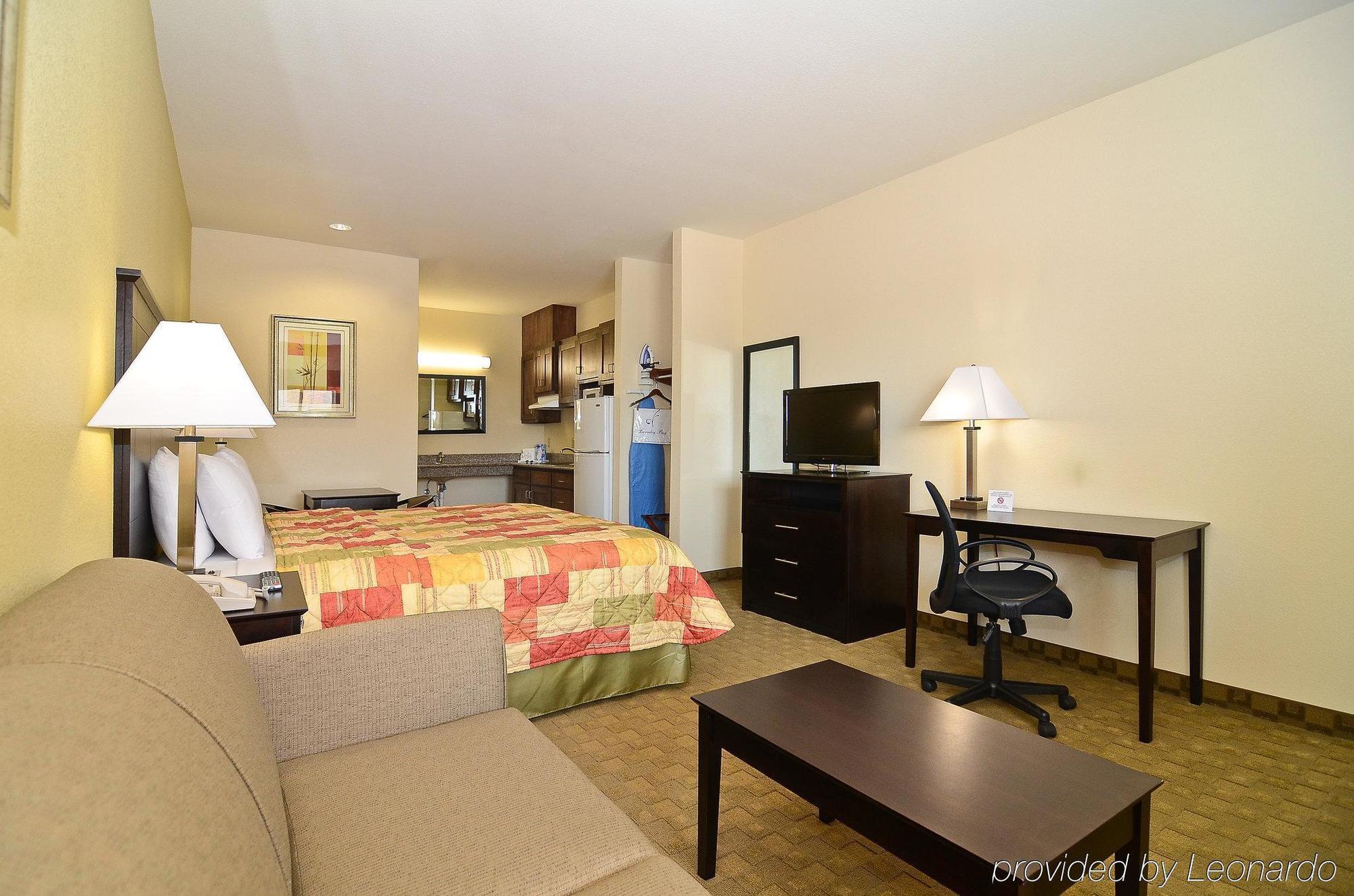 Americas Best Value Inn & Suites Tomball Quarto foto